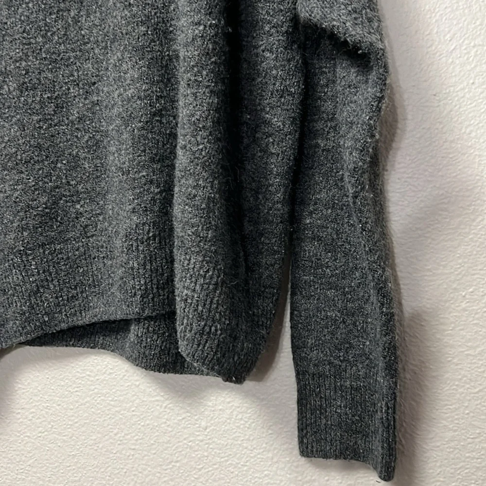 H&M Fine-Knit Sweater - Picture 7 of 11